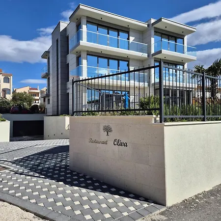 Oscar 4* Kastela