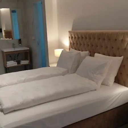 Hotel Oscar 4*
