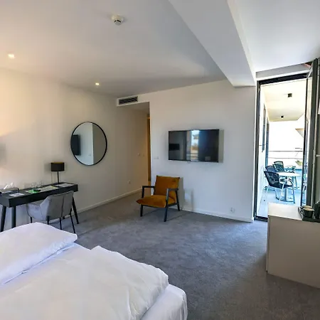 Oscar Hotel