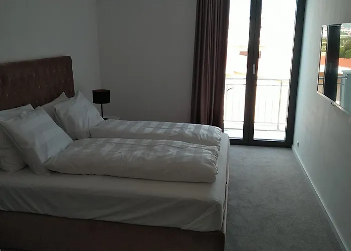 Oscar 4* Kastela