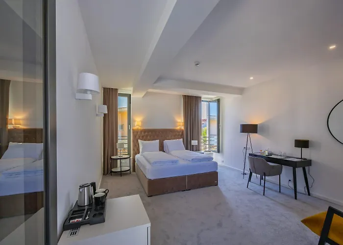 Oscar Hotel 4*
